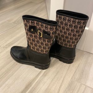 Michael Kors rainboots with gold buckles